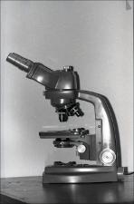 Microscope, number 1   (click for a larger preview)